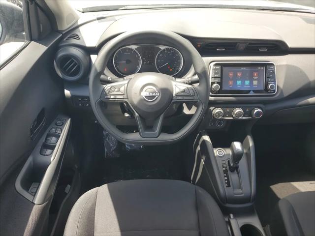 2025 Nissan Kicks S