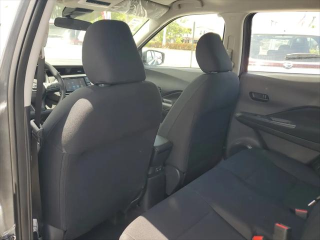 2025 Nissan Kicks S