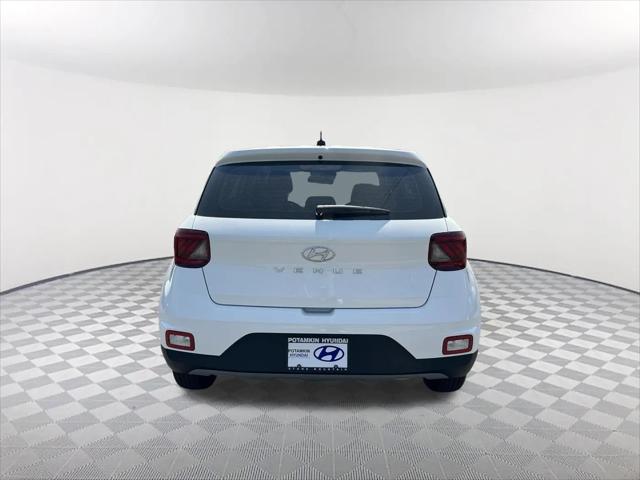 2025 Hyundai Venue SE