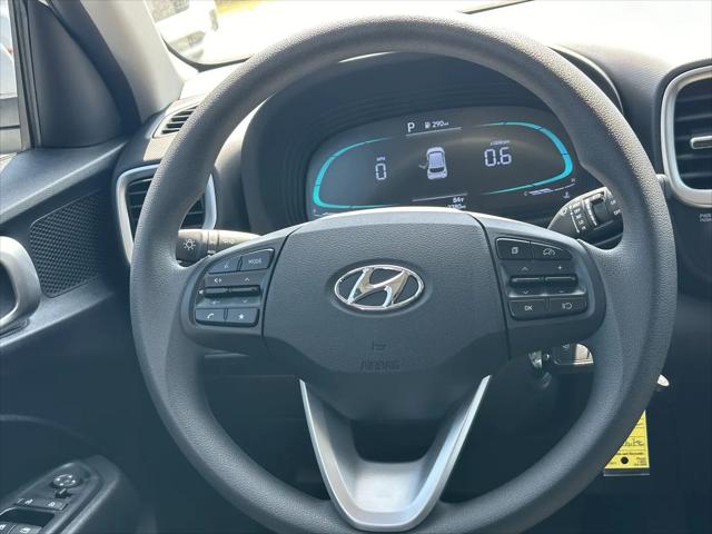 2025 Hyundai Venue SE
