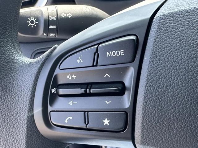 2025 Hyundai Venue SE