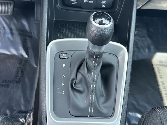 2025 Hyundai Venue SE