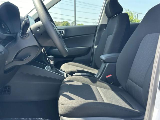 2025 Hyundai Venue SE