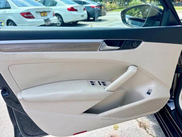2016 Volkswagen Passat 1.8T SE