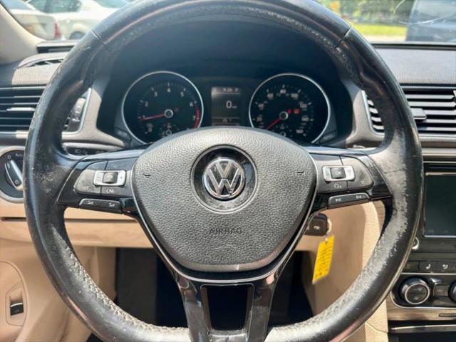 2016 Volkswagen Passat 1.8T SE