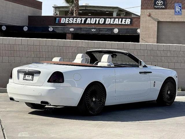 2016 Rolls-Royce Dawn Base