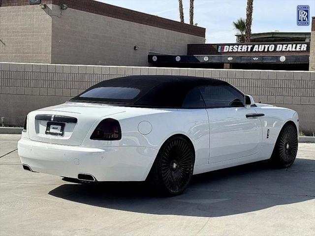 2016 Rolls-Royce Dawn Base