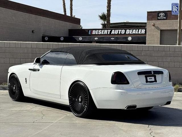 2016 Rolls-Royce Dawn Base