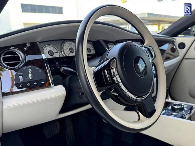 2016 Rolls-Royce Dawn Base
