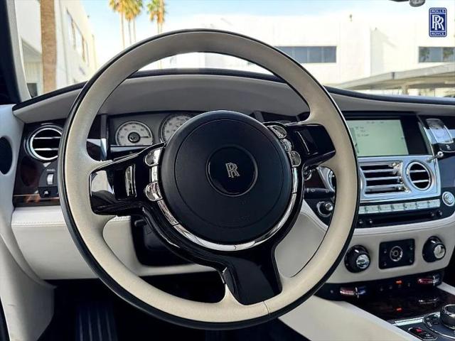 2016 Rolls-Royce Dawn Base
