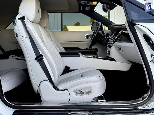 2016 Rolls-Royce Dawn Base