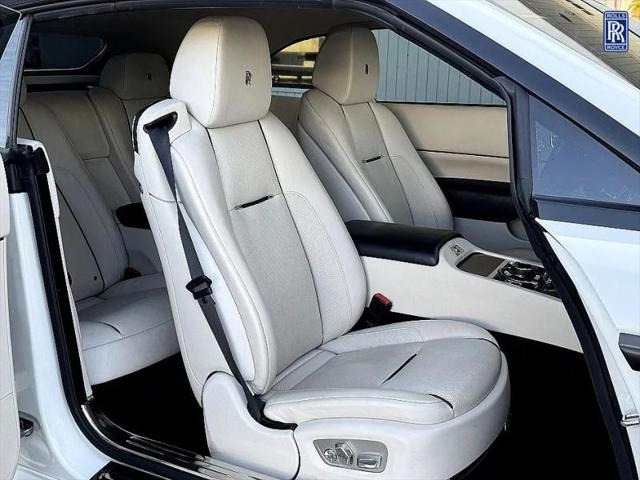 2016 Rolls-Royce Dawn Base