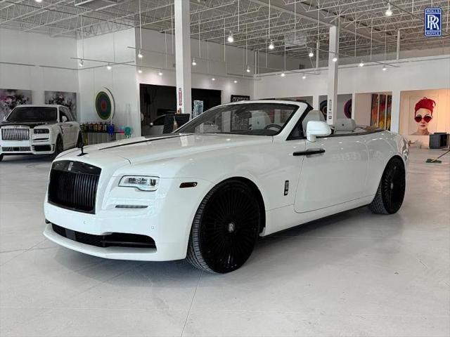 2016 Rolls-Royce Dawn Base