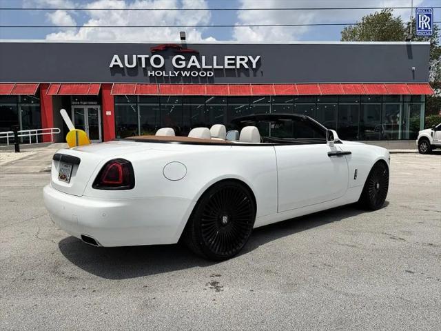 2016 Rolls-Royce Dawn Base
