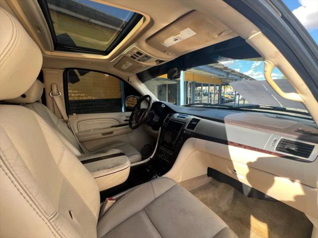 2007 Cadillac Escalade ESV Standard