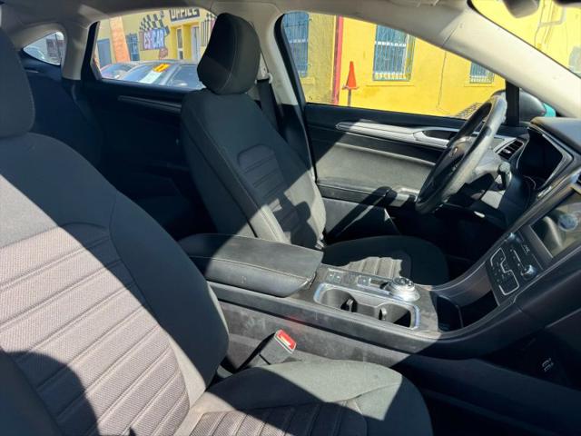 2020 Ford Fusion SE