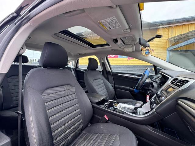 2016 Ford Fusion SE