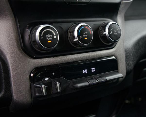 2020 Ram 3500 Tradesman Crew Cab 4x4 8' Box