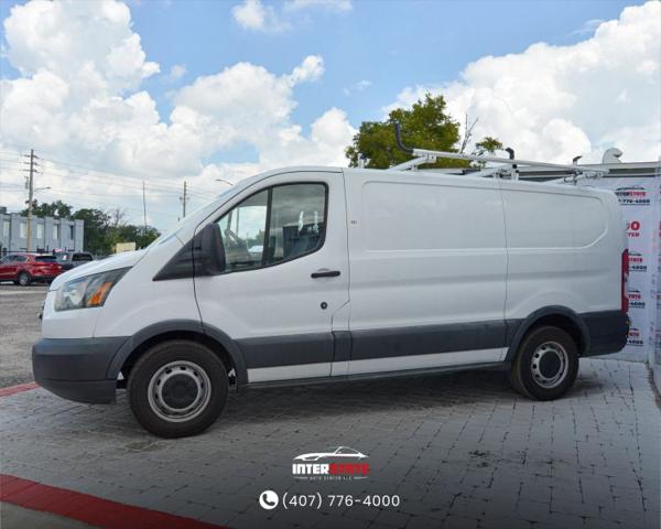 2015 Ford Transit w/60/40 Side Door w/RWB