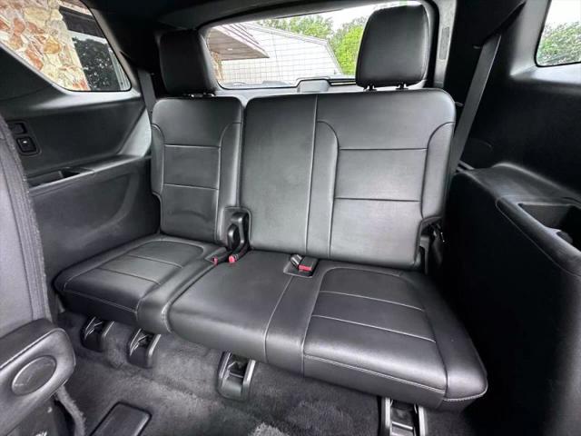 2023 Chevrolet Traverse FWD LT Leather