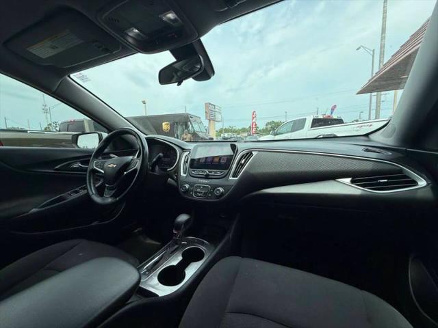 2022 Chevrolet Malibu FWD RS