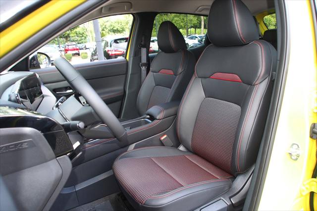 2025 Nissan Kicks SR FWD