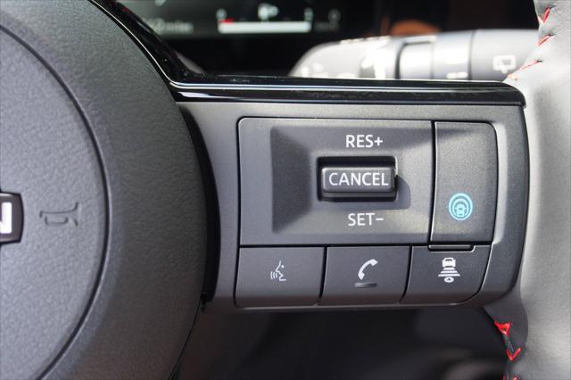 2025 Nissan Kicks SR FWD