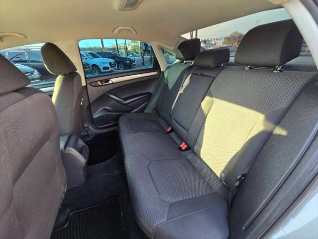 2014 Volkswagen Passat 1.8T S
