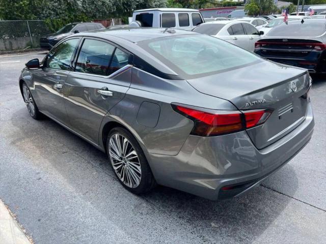 2023 Nissan Altima SL FWD