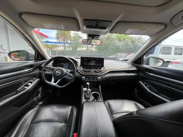 2023 Nissan Altima SL FWD