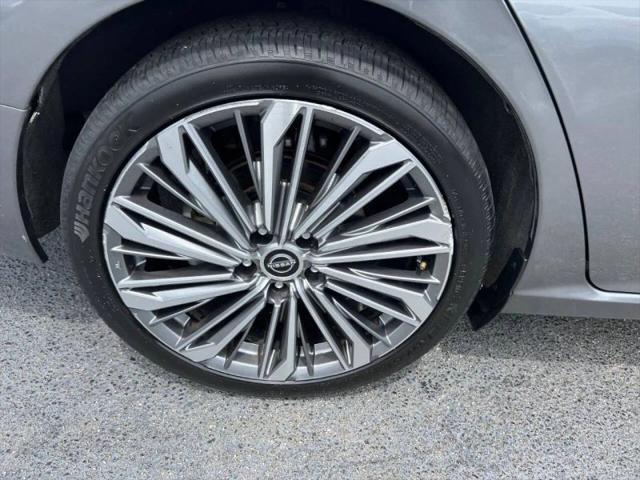 2023 Nissan Altima SL FWD