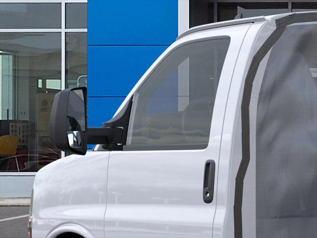 2025 Chevrolet Express Cutaway Work Van