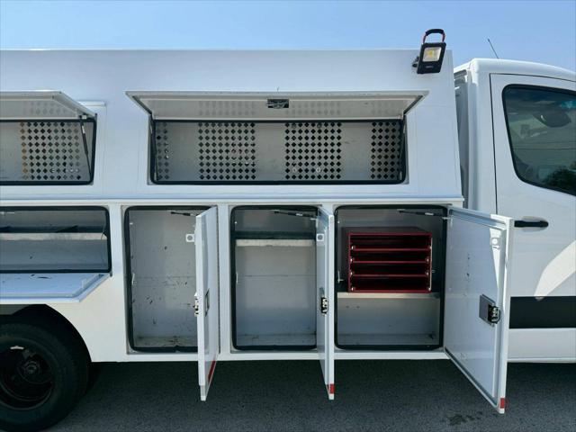 2019 Freightliner Sprinter Standard Roof V6