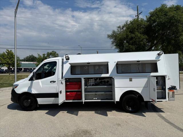 2019 Freightliner Sprinter Standard Roof V6
