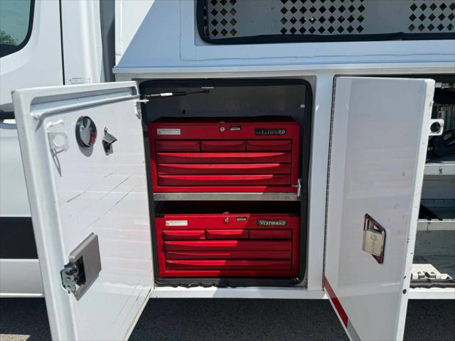2019 Freightliner Sprinter Standard Roof V6