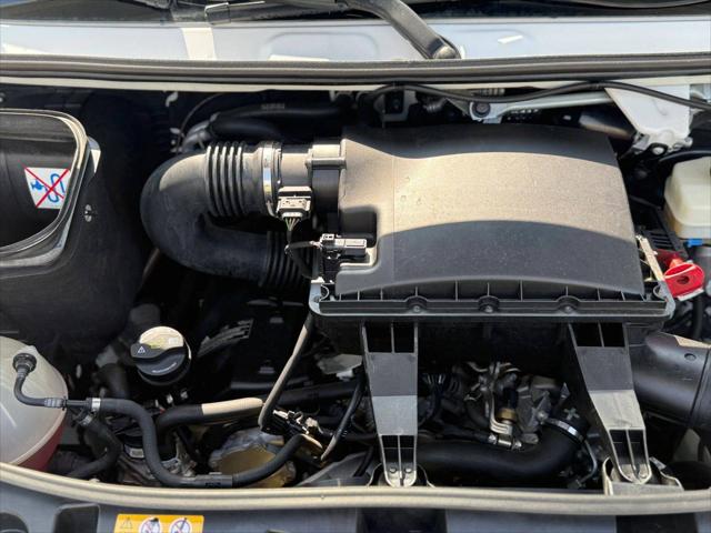 2019 Freightliner Sprinter Standard Roof V6