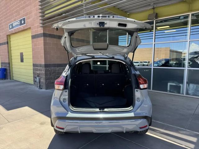 2023 Nissan Kicks SR Xtronic CVT