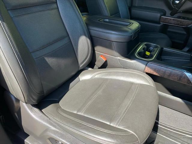 2022 GMC Sierra 2500HD 4WD Crew Cab Standard Bed Denali