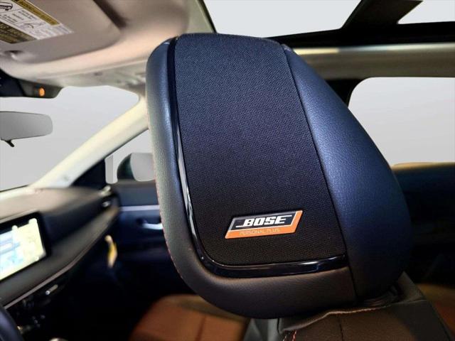 2025 Nissan Kicks SR Intelligent AWD