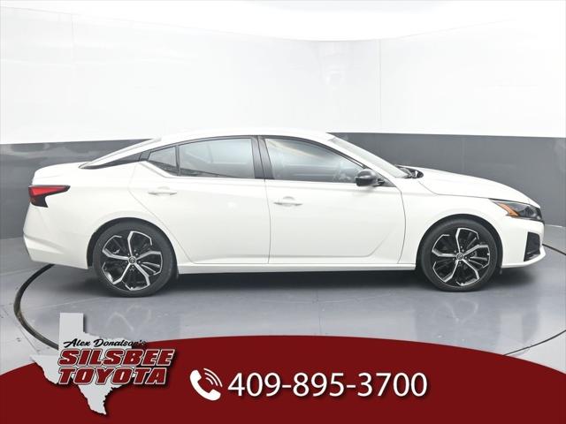 2023 Nissan Altima SR FWD