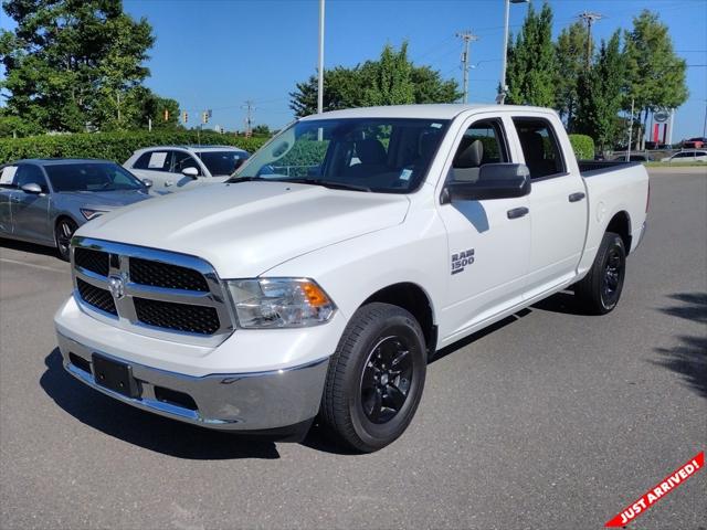 2023 RAM 1500 Classic SLT Crew Cab 4x4 57 Box