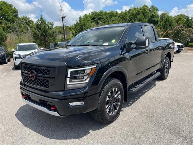 2024 Nissan TITAN Crew Cab PRO-4X 4x4
