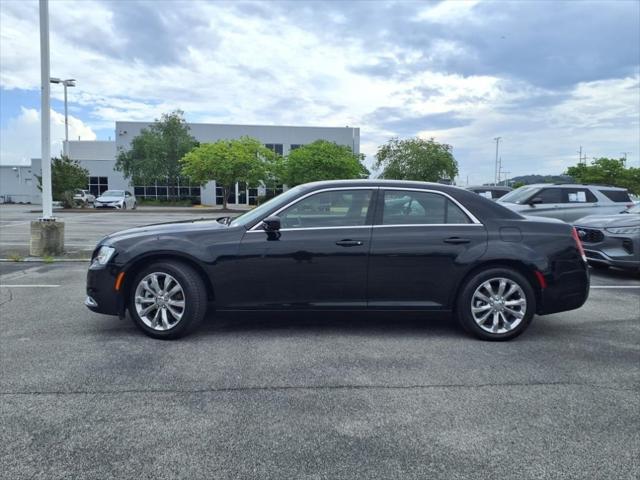 2022 Chrysler 300 Touring AWD