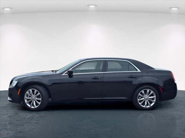 2022 Chrysler 300 Touring AWD