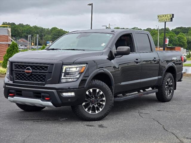 2021 Nissan TITAN Crew Cab PRO-4X 4x4