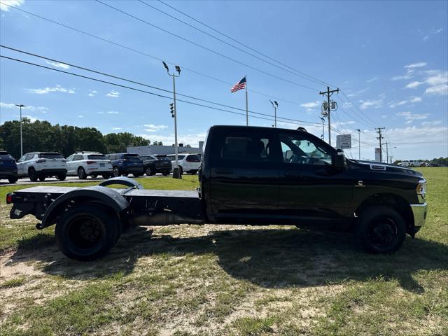 2023 RAM 3500 Chassis Tradesman/SLT/Laramie/Limited