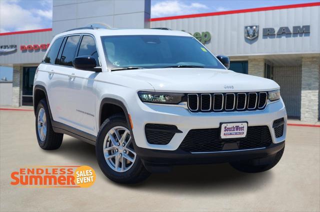 2025 Jeep Grand Cherokee GRAND CHEROKEE LAREDO X 4X2
