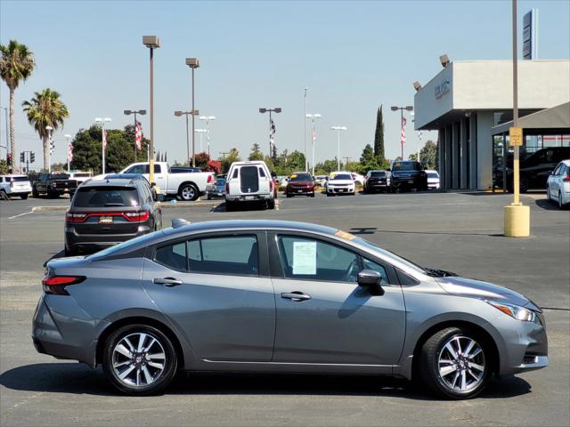 2021 Nissan Versa SV Xtronic CVT