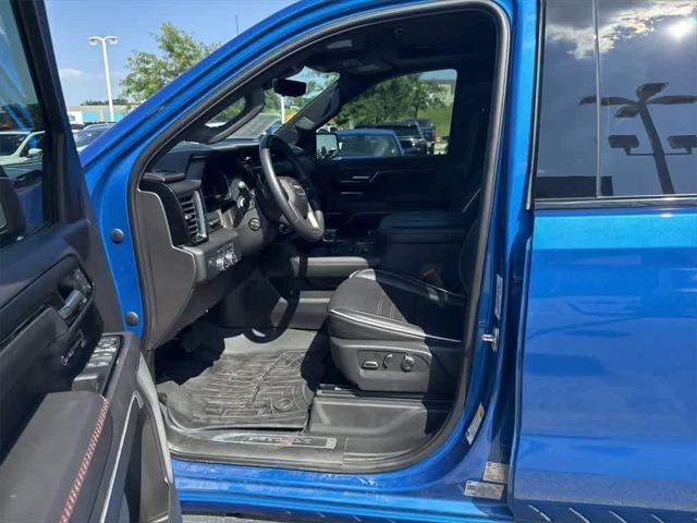 2023 GMC Sierra 1500 4WD Crew Cab Short Box AT4X