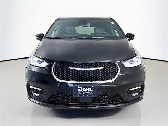 2025 Chrysler Pacifica PACIFICA SELECT AWD